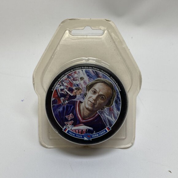 GUY LAFLEUR New York Rangers 1988-1989 Rare SOUVENIR HOCKEY PLAYER PUCK - Picture 1 of 5